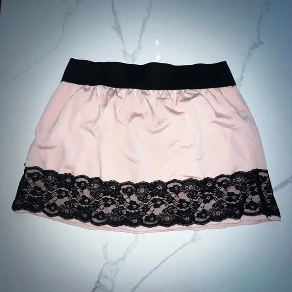EUC STOOSH pink with black lace mini a-line skirt size xl - Picture 2 of 6